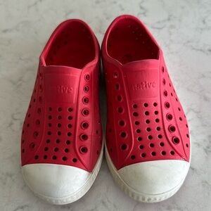 Native Shoes kids size 9